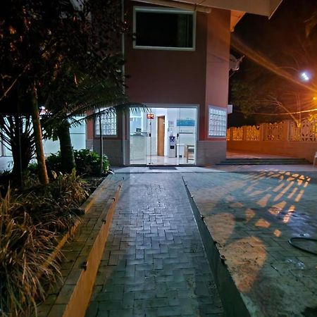 Suites Ubatuba Praia Da Lagoinha エクステリア 写真